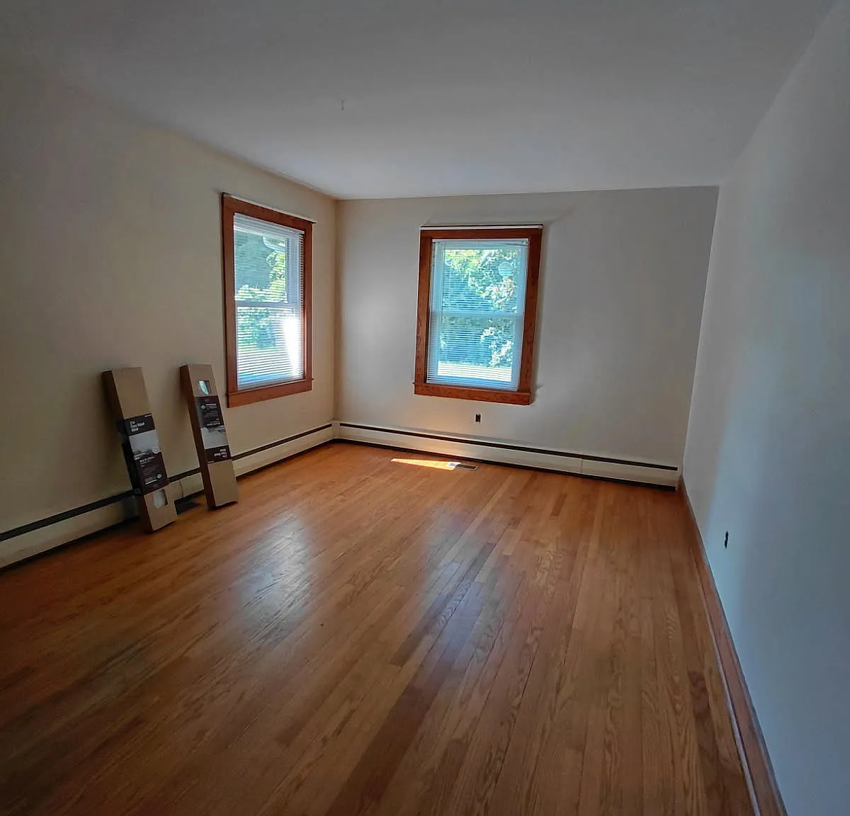3 bed, $2,300 — Photo 4