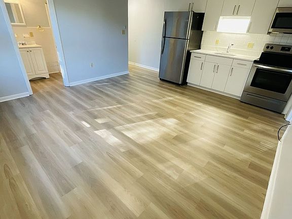 2nd image of 34 Carol Dr #11