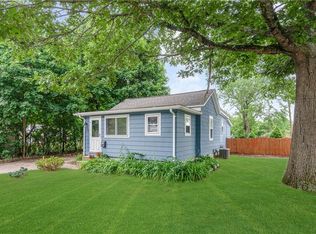 275 Groveland Ave, Warwick, RI 02886
