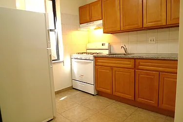 Rented by Astorian Realty Group LLC