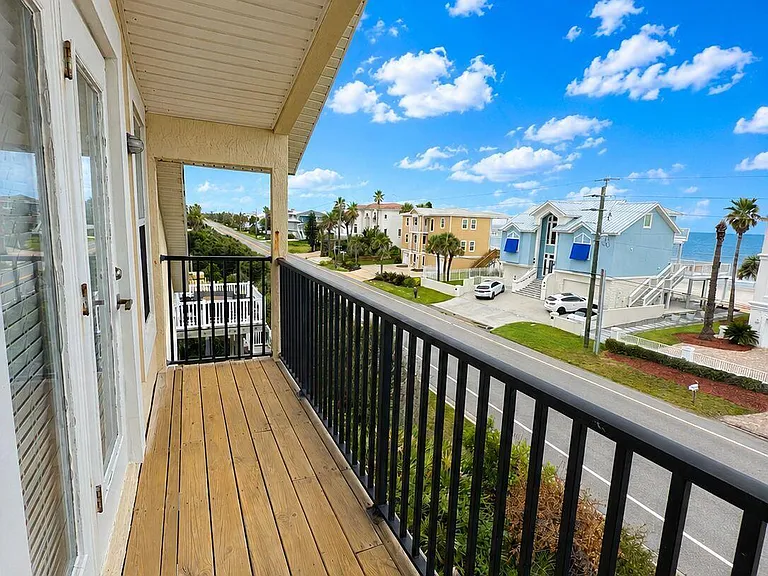 692 Sand Isles Cir — Photo 27
