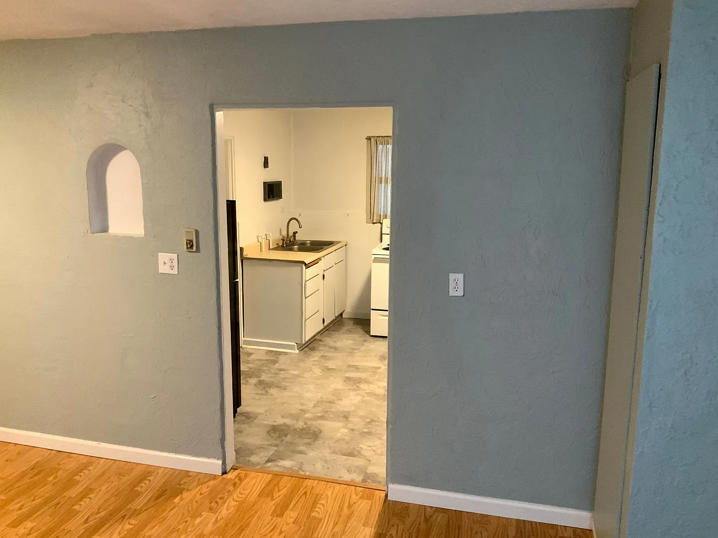 Spacious Studio in Coburg Rd Area — Photo 4