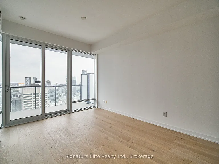 488 University Ave #2705 — Photo 18