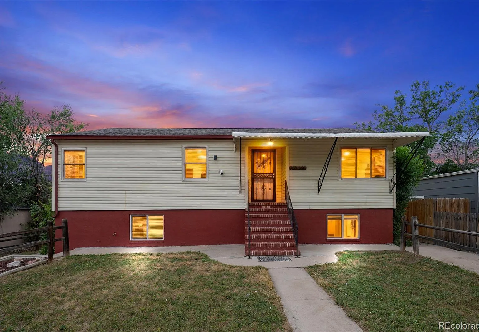 3 bed, 1100 sqft, $1,999 — Photo 2