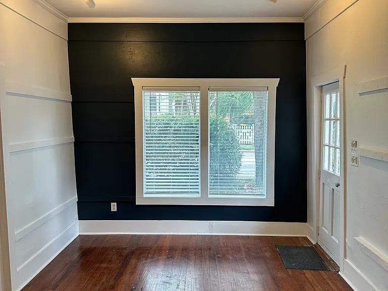 205 E Voorhis Ave #205 — Photo 8