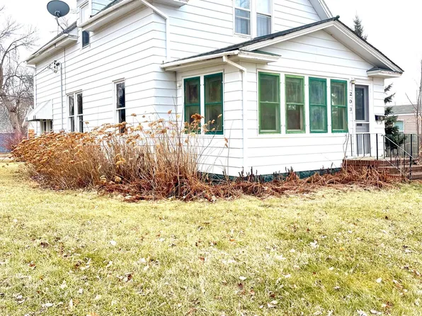 203 W 6th St, Morris, MN 56267