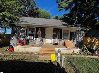 9 7th St, Greer, SC 29651