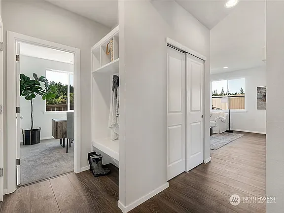 4339 17th Way NE — Photo 14
