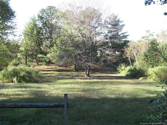 3rd image of 5211 Farmers Dr