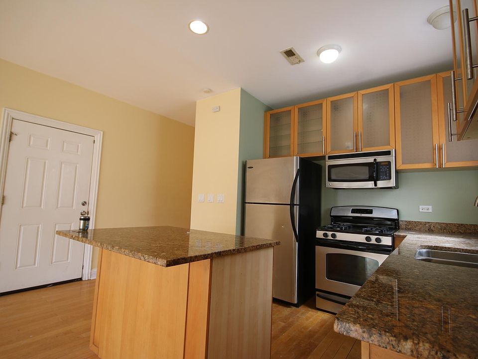 1st image of 909 S Sacramento Blvd #2