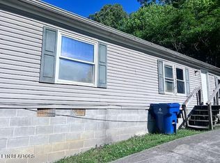 445 W Broad St, Clinton, TN 37716