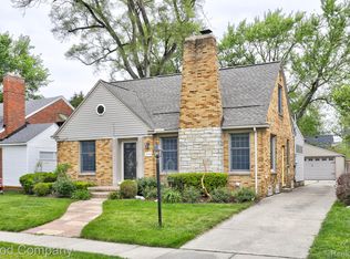 10074 Lincoln Dr, Huntington Woods, MI 48070