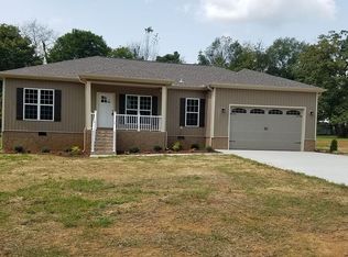 278 Spring St, Rogersville, AL 35652