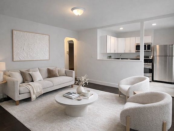 4th image of 353 E 52nd St APT 2A