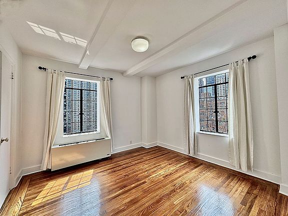 5th image of 25 Tudor City Pl APT 1320