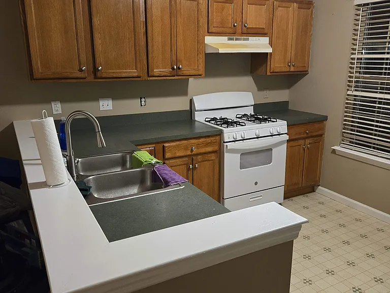 55 Stonecrop Ln — Photo 8