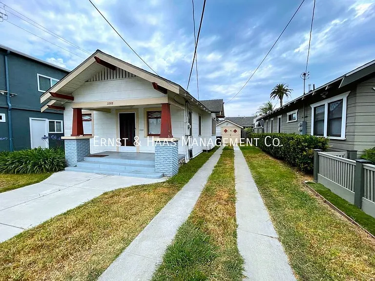 3308 E 3rd St — Photo 1