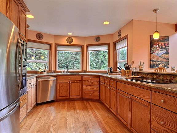 5th image of 12120 188th Ave NW