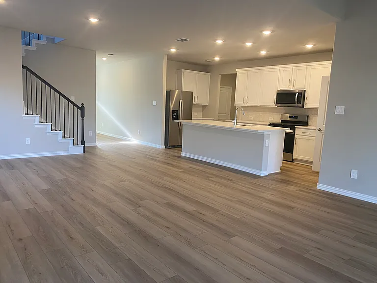 2129 Mustang Way — Photo 8