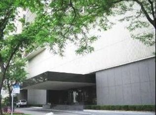 1212 N Lake Shore Dr #5B, Chicago, IL 60610