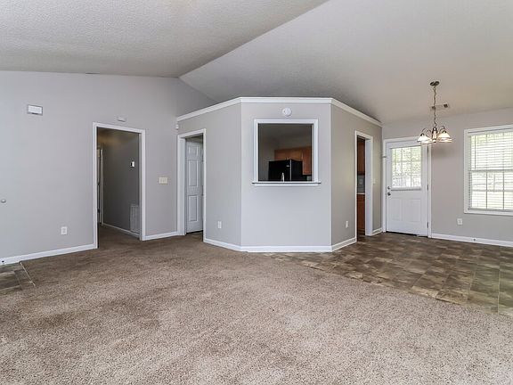 5th image of 312 Thorn Thicket Way