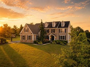 200 Fairway Ct, Harleysville, PA 19438
