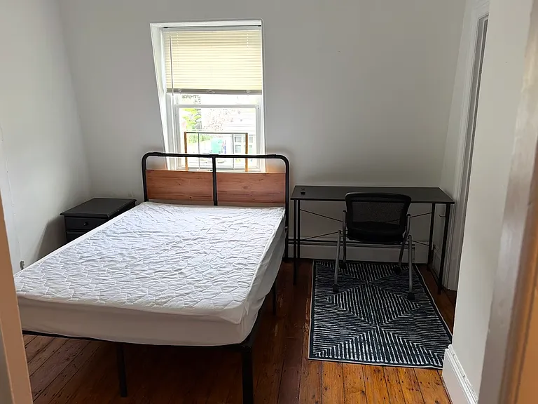 211 Williams St #2 — Photo 2