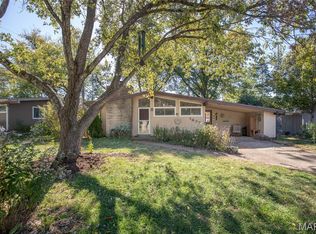 1637 Ridgewood Dr, Saint Louis, MO 63126