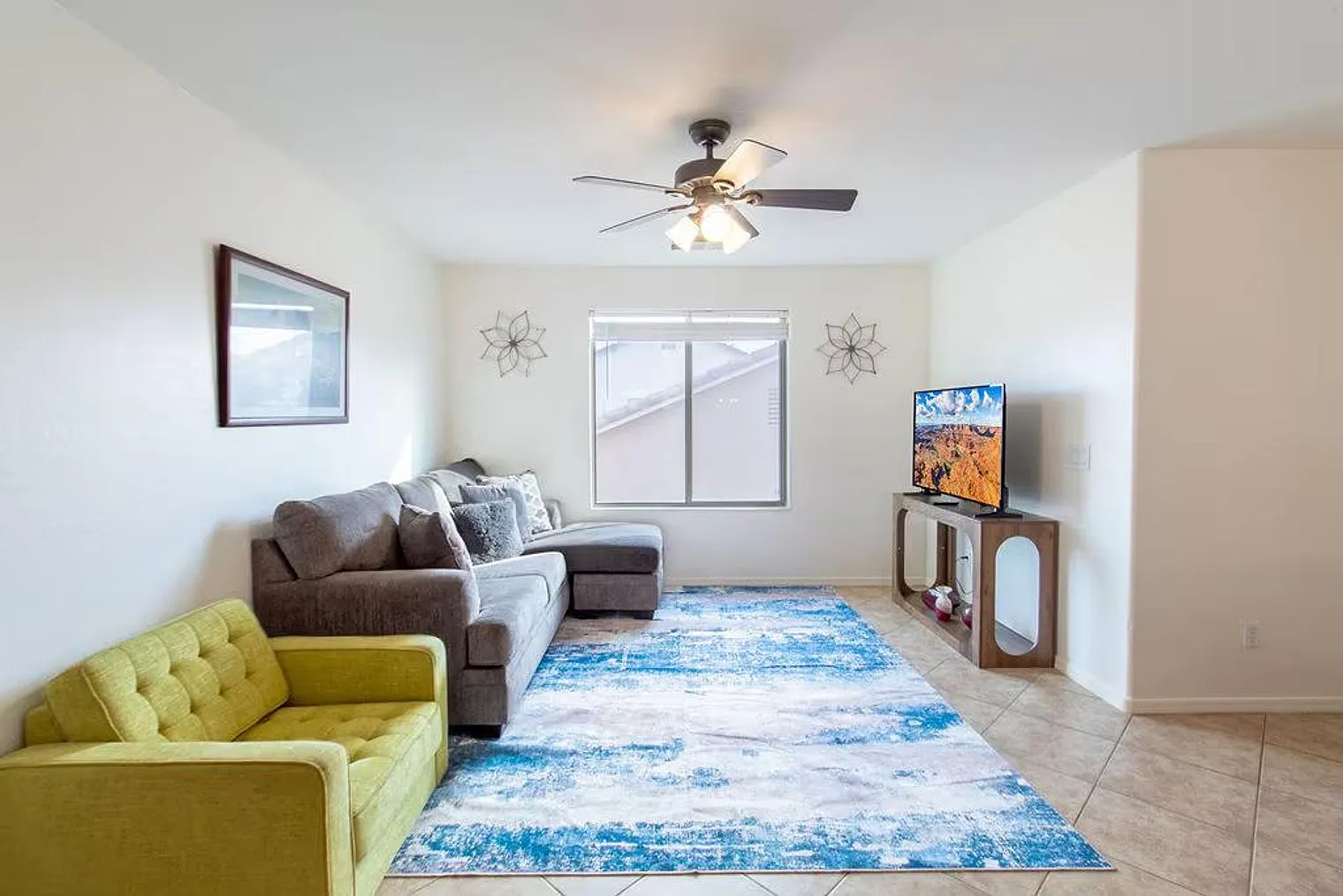 5 bed, 2.5 bath, $7,633 — Photo 1