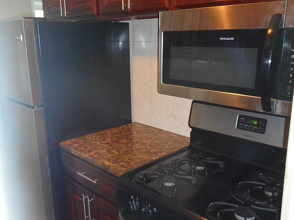 2nd image of 19 Sheraden Ave APT 4B
