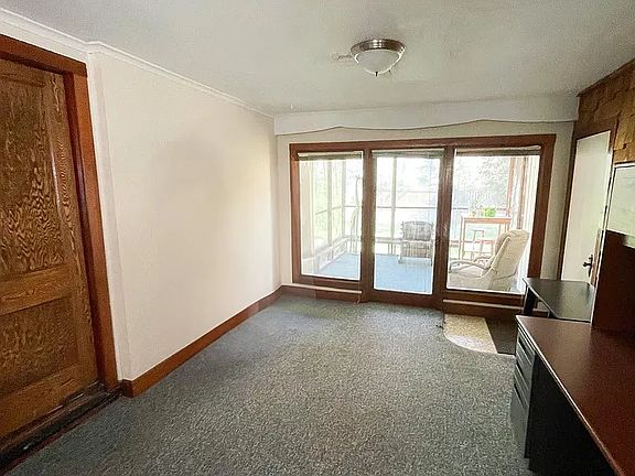 3rd image of 134 Lake St