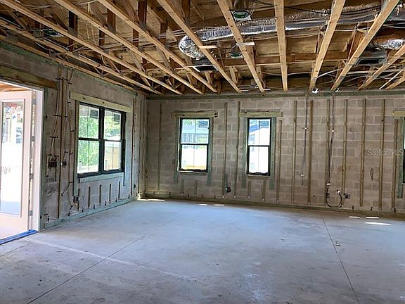 4th image of 3501 W Corona St