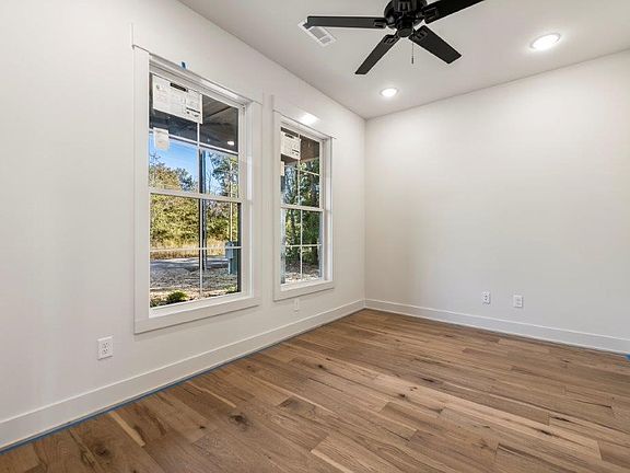 4th image of 43 Cannich Dr