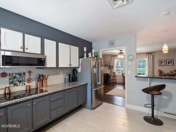 4th image of 266B Kingston Court