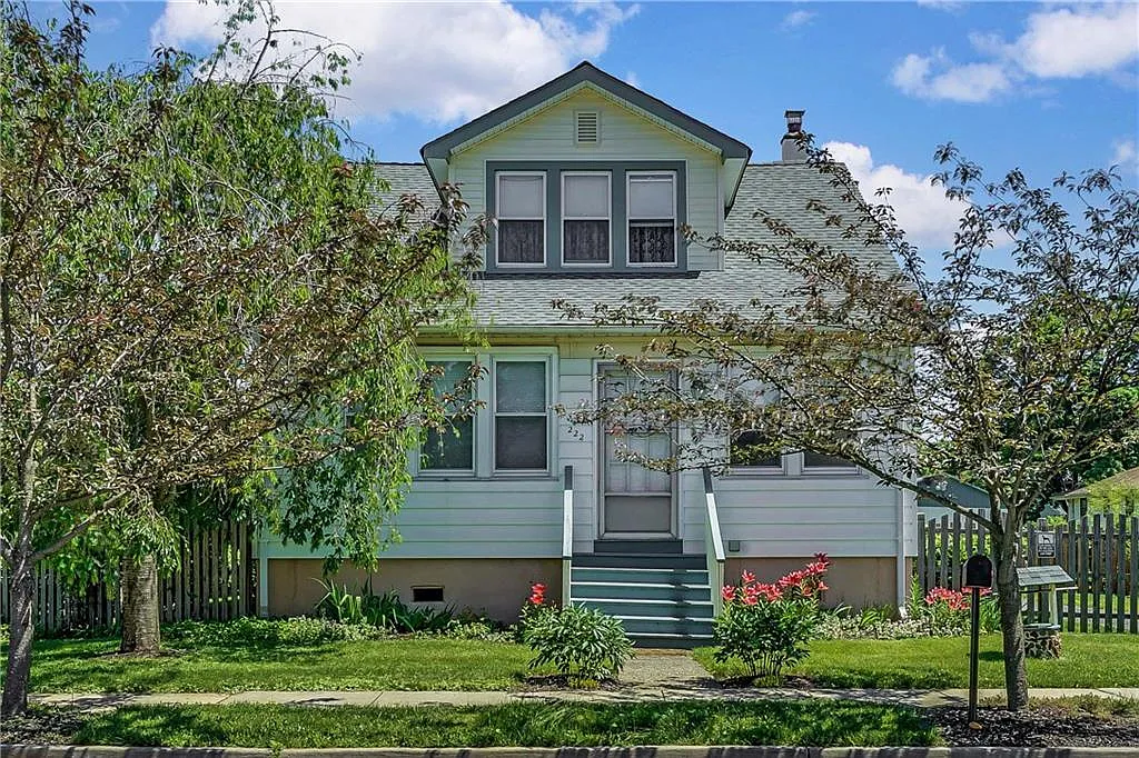 222 Plainfield Ave photo 1