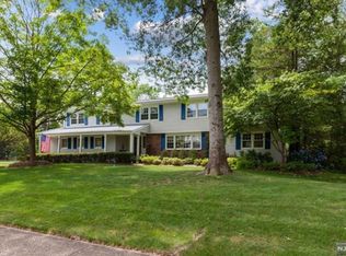 325 Bohny Dr, Wyckoff, NJ 07481