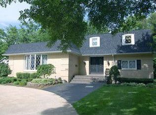 1342 Bunker Ave, Flossmoor, IL 60422