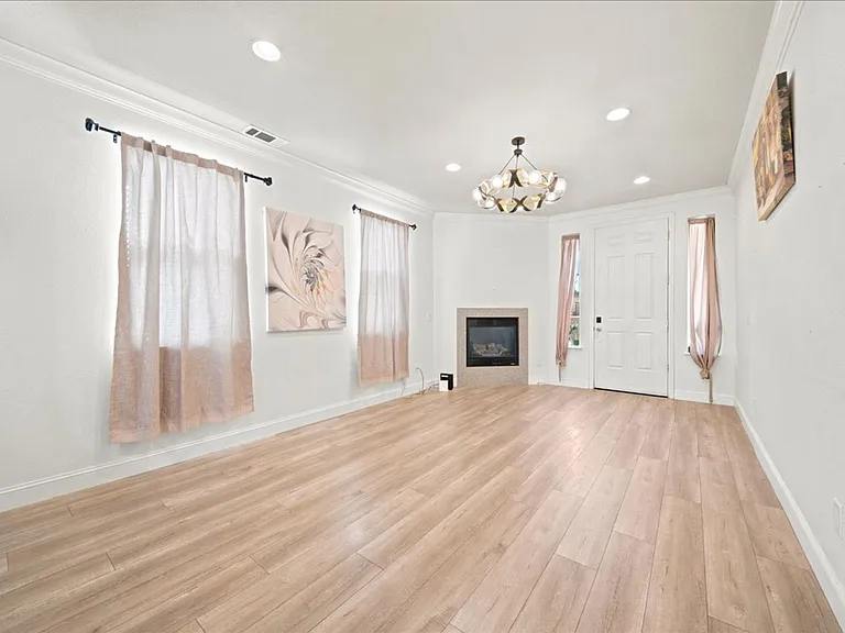 9105 Echo Point Pl — Photo 5