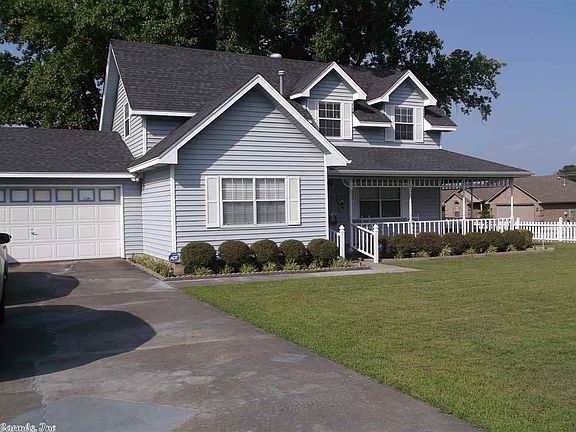 2nd image of 1104 Latigo Trl