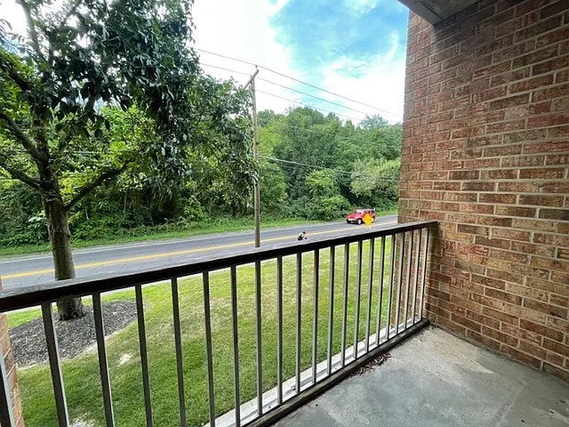 Autumn Ridge Apartments — Photo 98