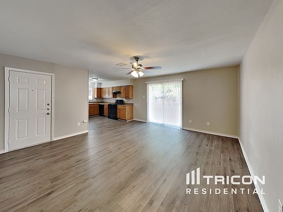 4th image of 813 E Vista Dr