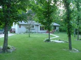 1303 S 5th St, Prairie Du Chien, WI 53821