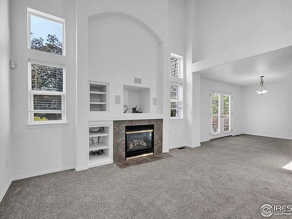 3rd image of 1416 Stockton Dr