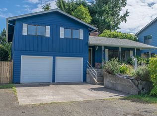 195 SE Salmon St, Waldport, OR
