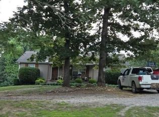 3406 Bowker Rd, Charlotte, TN 37036