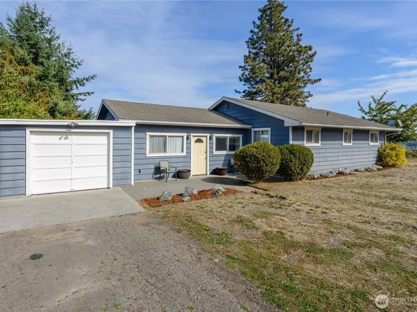 51 Foxfire Ln, Sequim, WA 98382