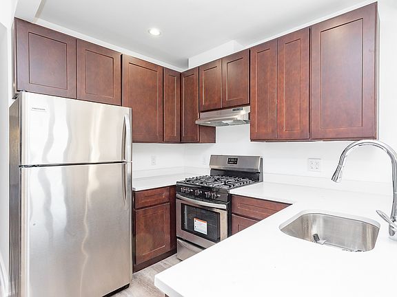 4th image of 28 Lawton St #3A