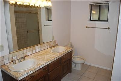 5th image of 2760 Knollwood Dr