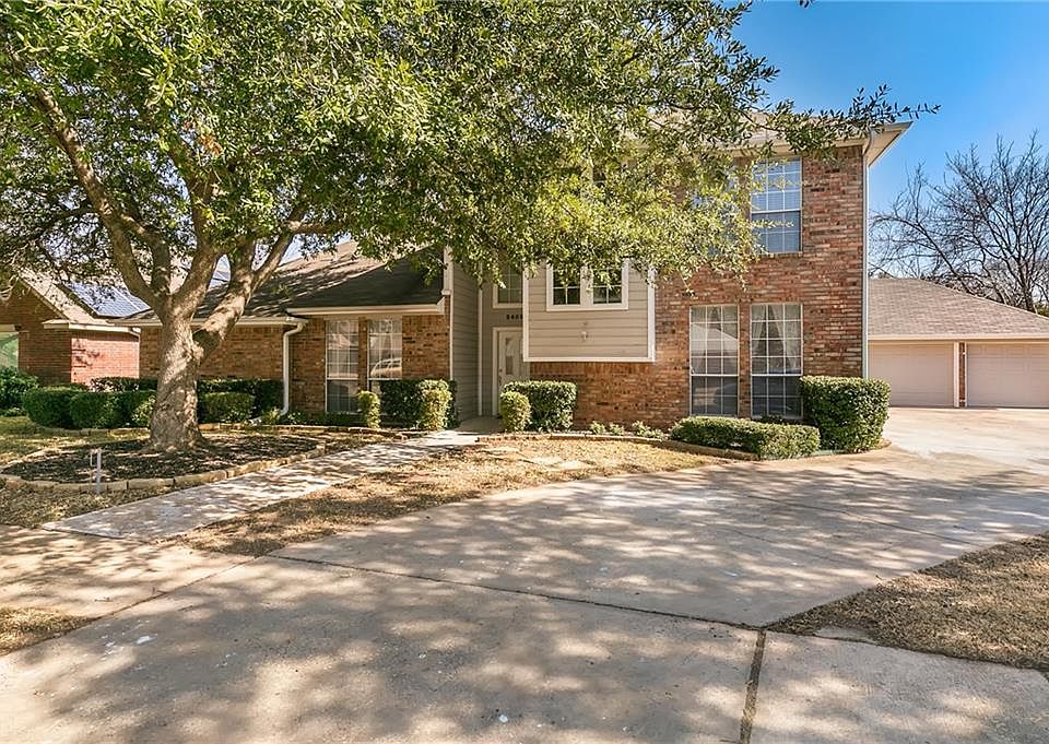 1st image of 2408 Fox Glenn Cir