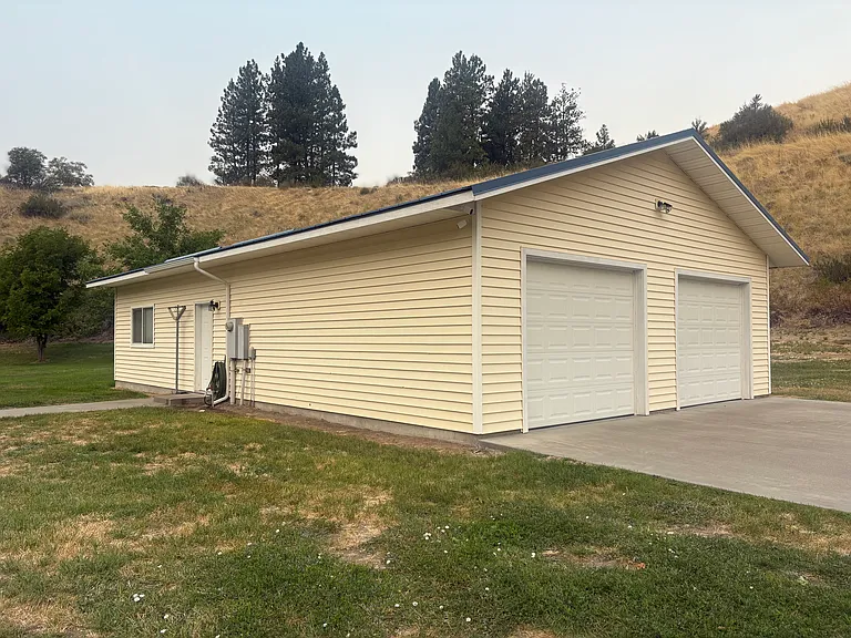 39 Peacock Ln — Photo 23